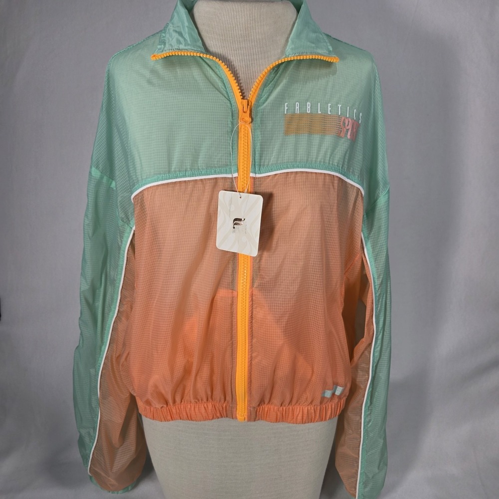 NWT Women's Fabletics Payton Woven Lightweight Zip Jacket Sz Medium Peach‎ Kiss